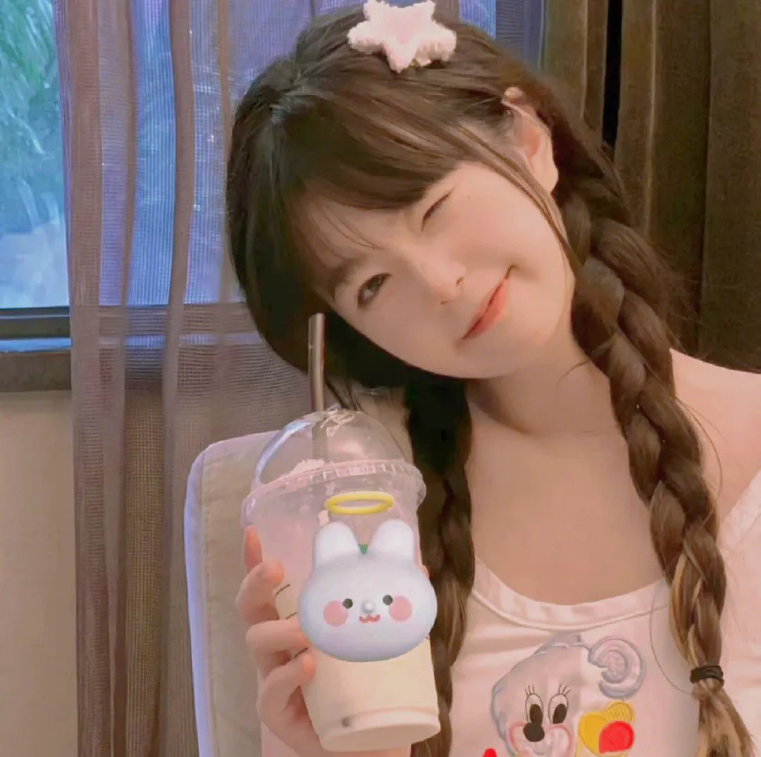 家有蛇仙美貌妻